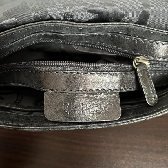 Michael Kors Hamilton Clutch Quilt Flap Shoulder Gray Gunmetal Pewter Metallic - Picture 10 of 11